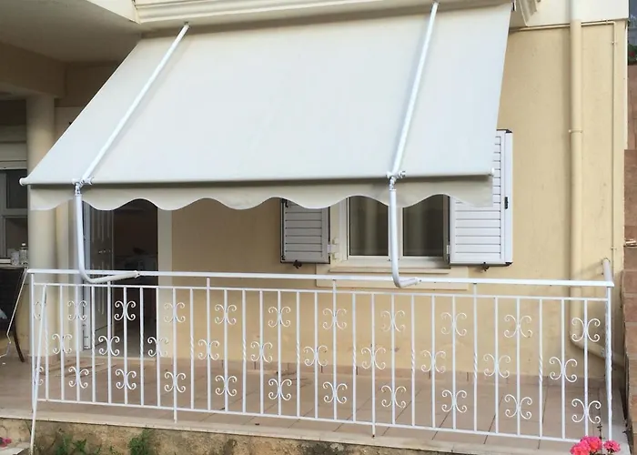 Sunny Διαμέρισμα Σβορωνάτα